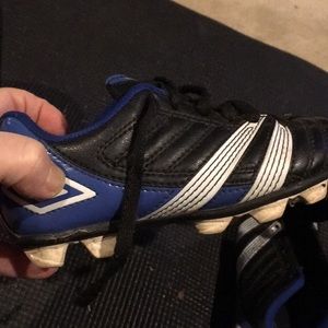 Umbro kids soccer cleats size 12k
